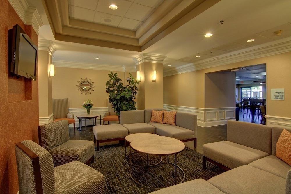 Holiday Inn Express & Suites Alpharetta By Ihg Bagian luar foto