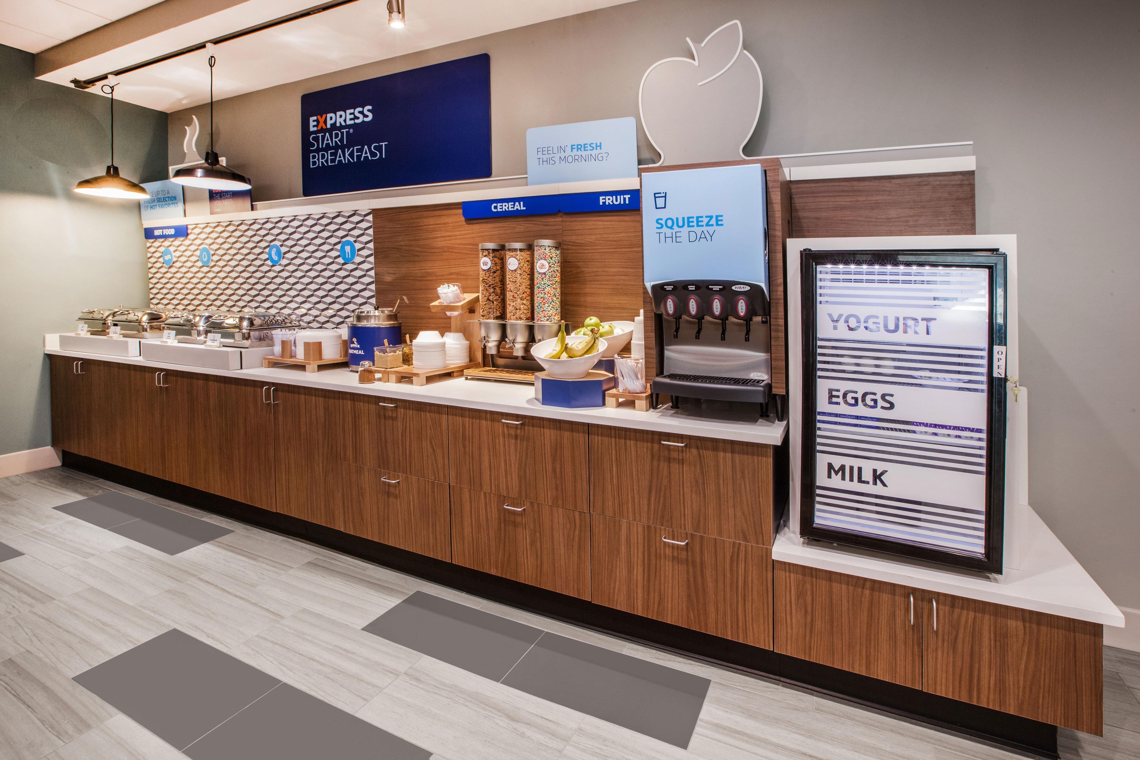 Holiday Inn Express & Suites Alpharetta By Ihg Bagian luar foto