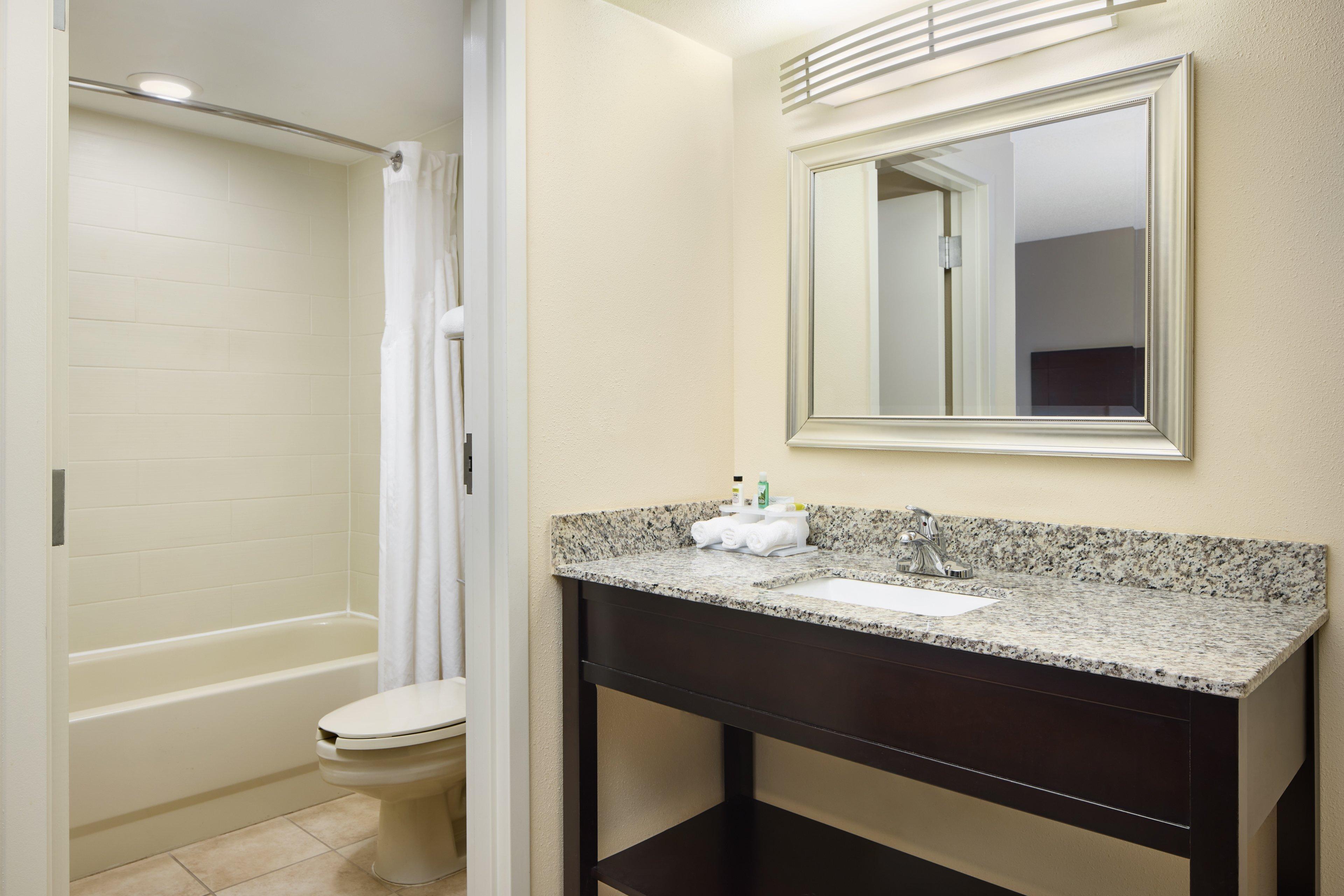 Holiday Inn Express & Suites Alpharetta By Ihg Bagian luar foto
