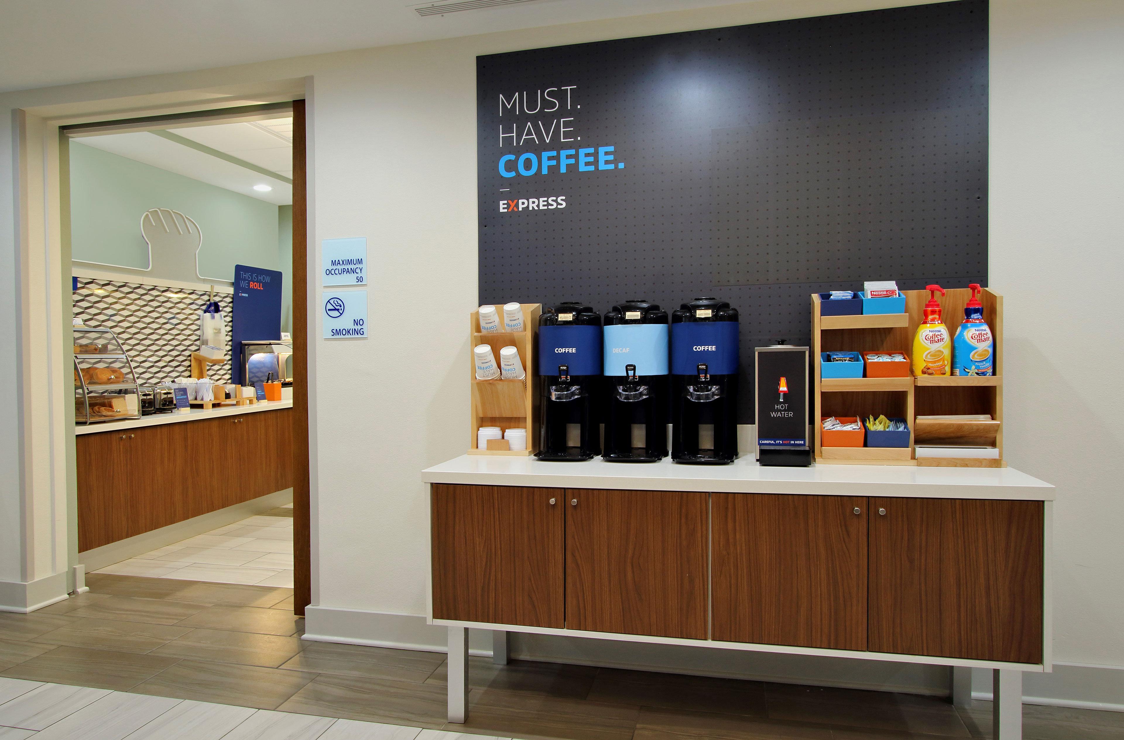 Holiday Inn Express & Suites Alpharetta By Ihg Bagian luar foto