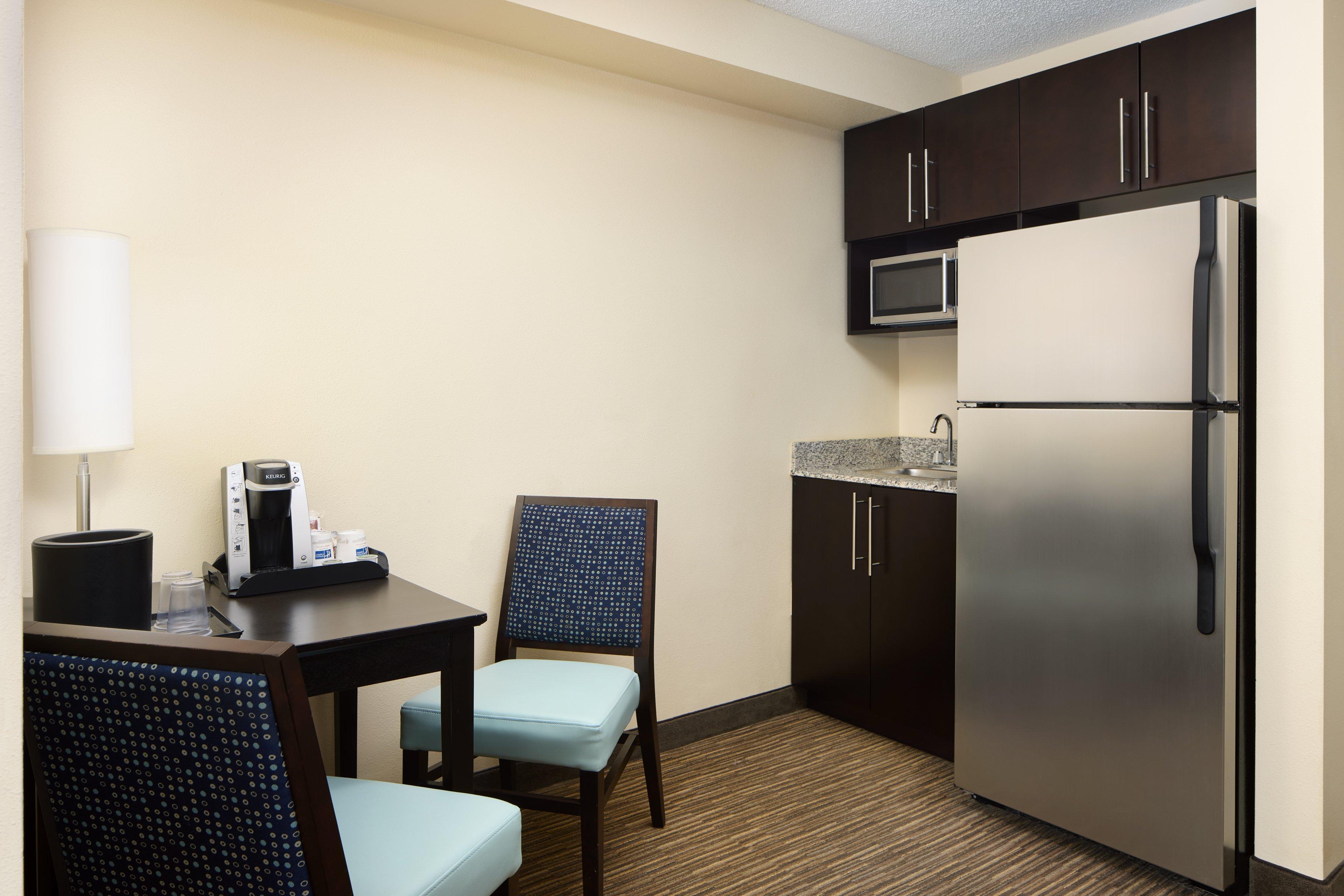 Holiday Inn Express & Suites Alpharetta By Ihg Bagian luar foto