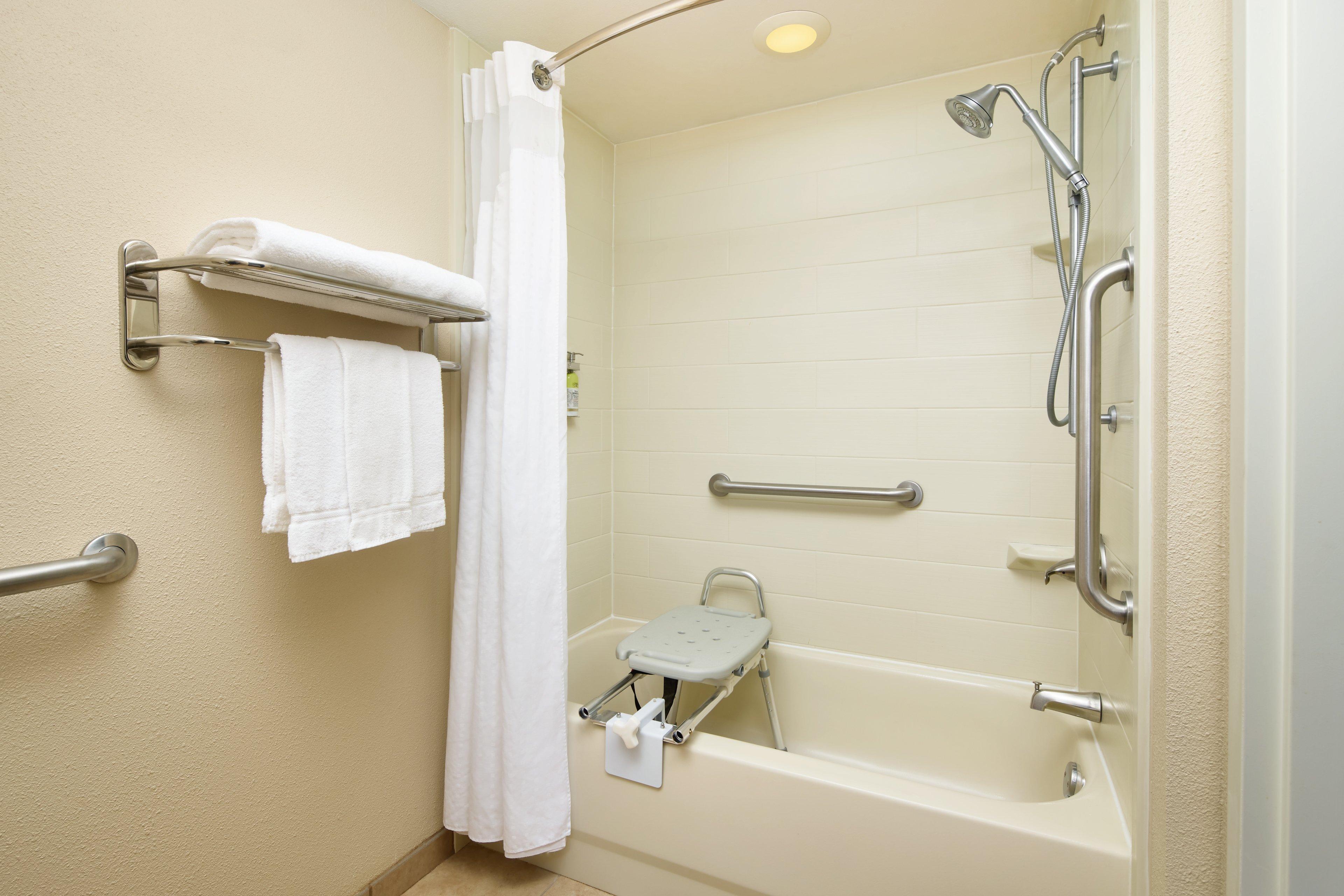 Holiday Inn Express & Suites Alpharetta By Ihg Bagian luar foto