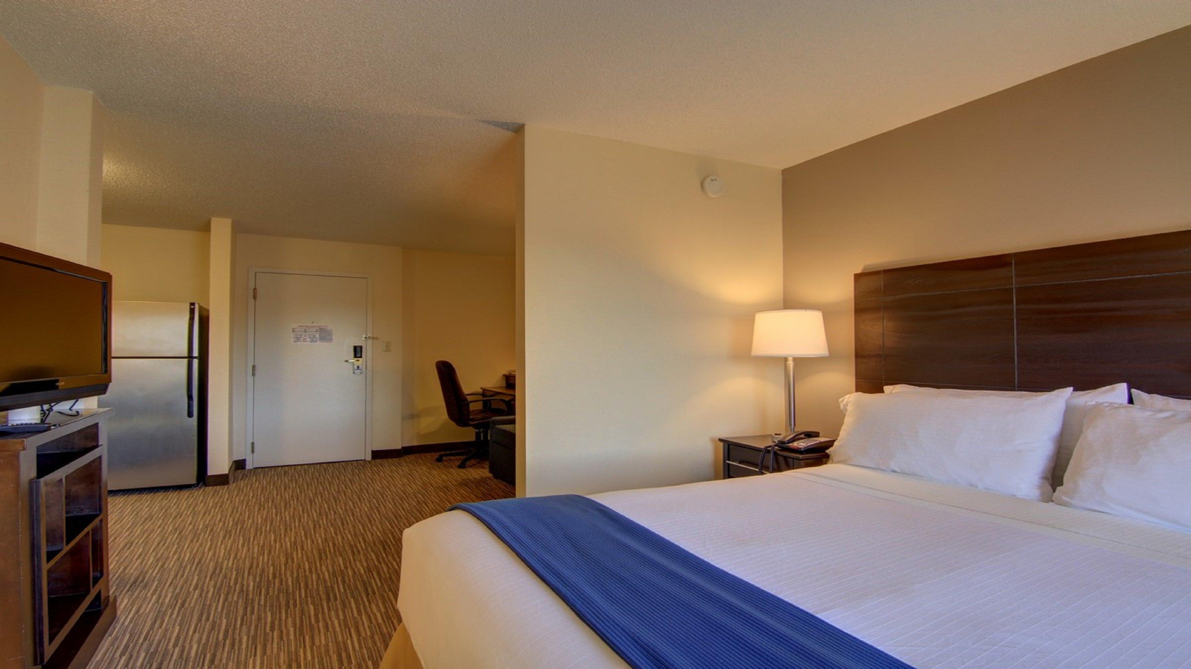 Holiday Inn Express & Suites Alpharetta By Ihg Bagian luar foto