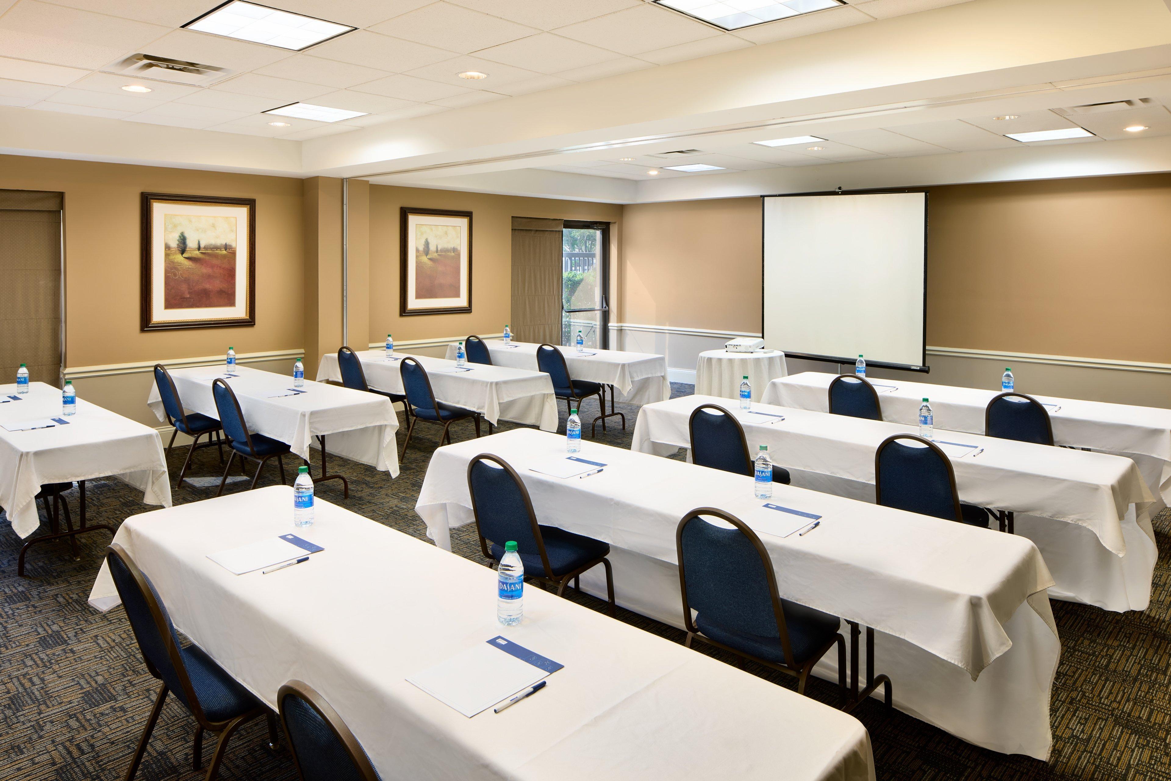 Holiday Inn Express & Suites Alpharetta By Ihg Bagian luar foto